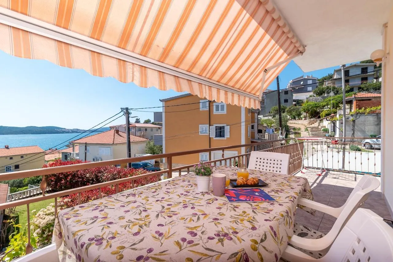 Comfortable Apartment Near The Sea Trogir 0*,  Kroatien